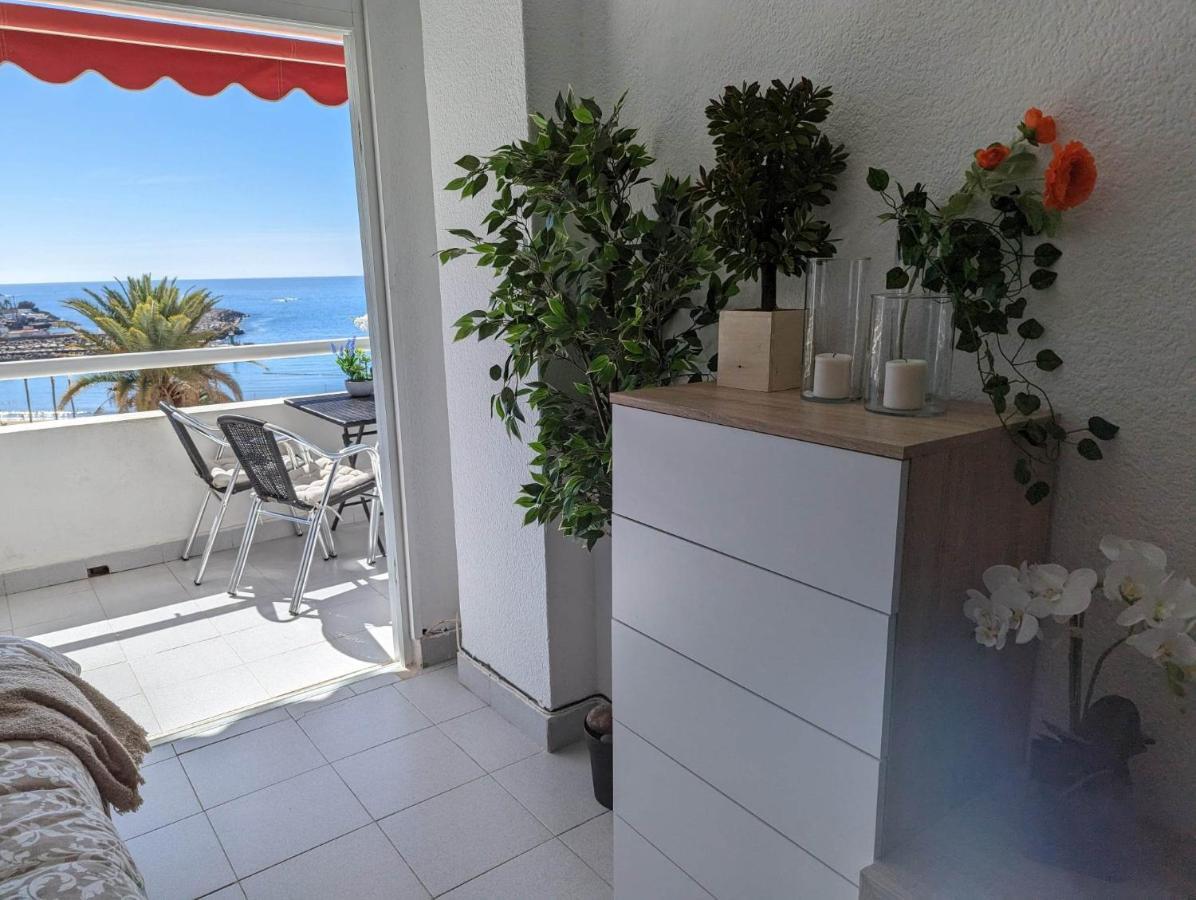 Beachfront Studio Apartment Puerto Rico プエルトリコ エクステリア 写真